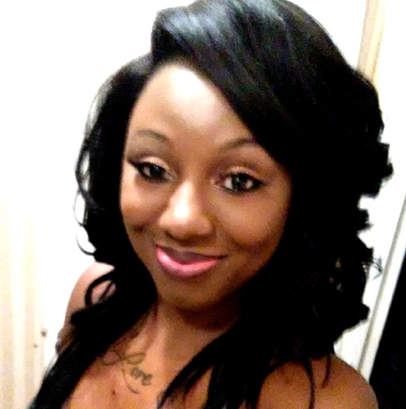 Meet your Posher, Dayrachell - Picture 1 of 1